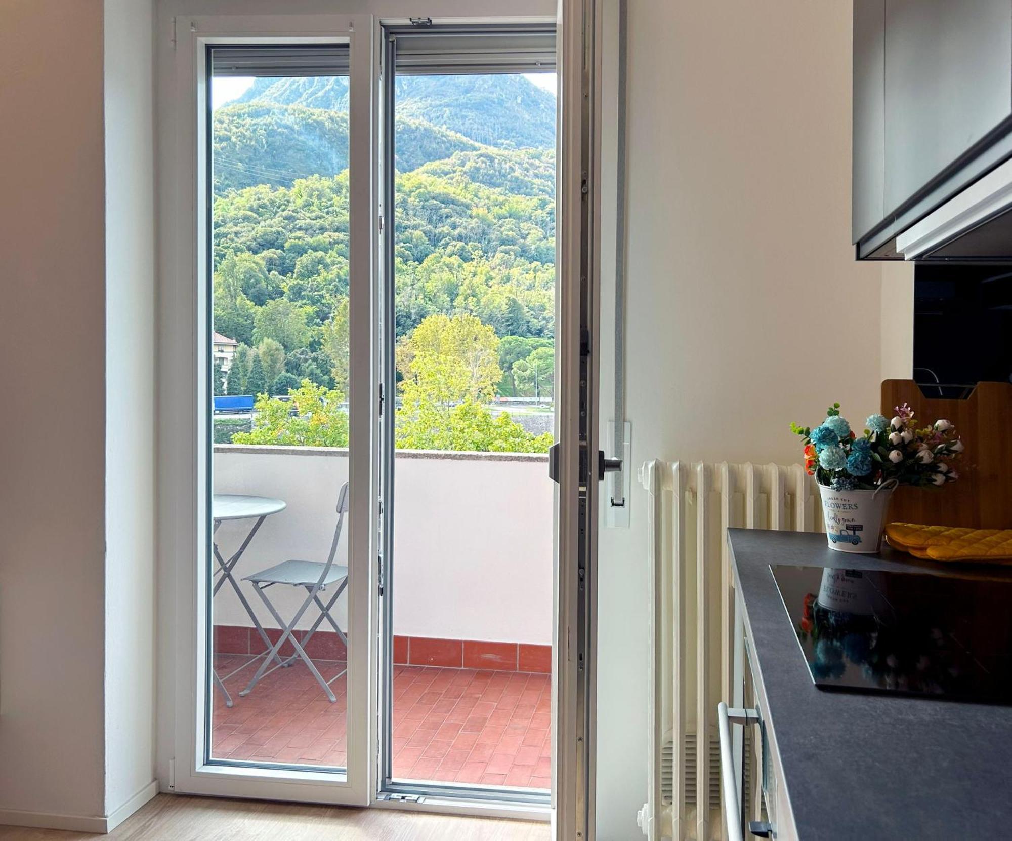 Lecco Lakefront Retreat Ngoại thất bức ảnh