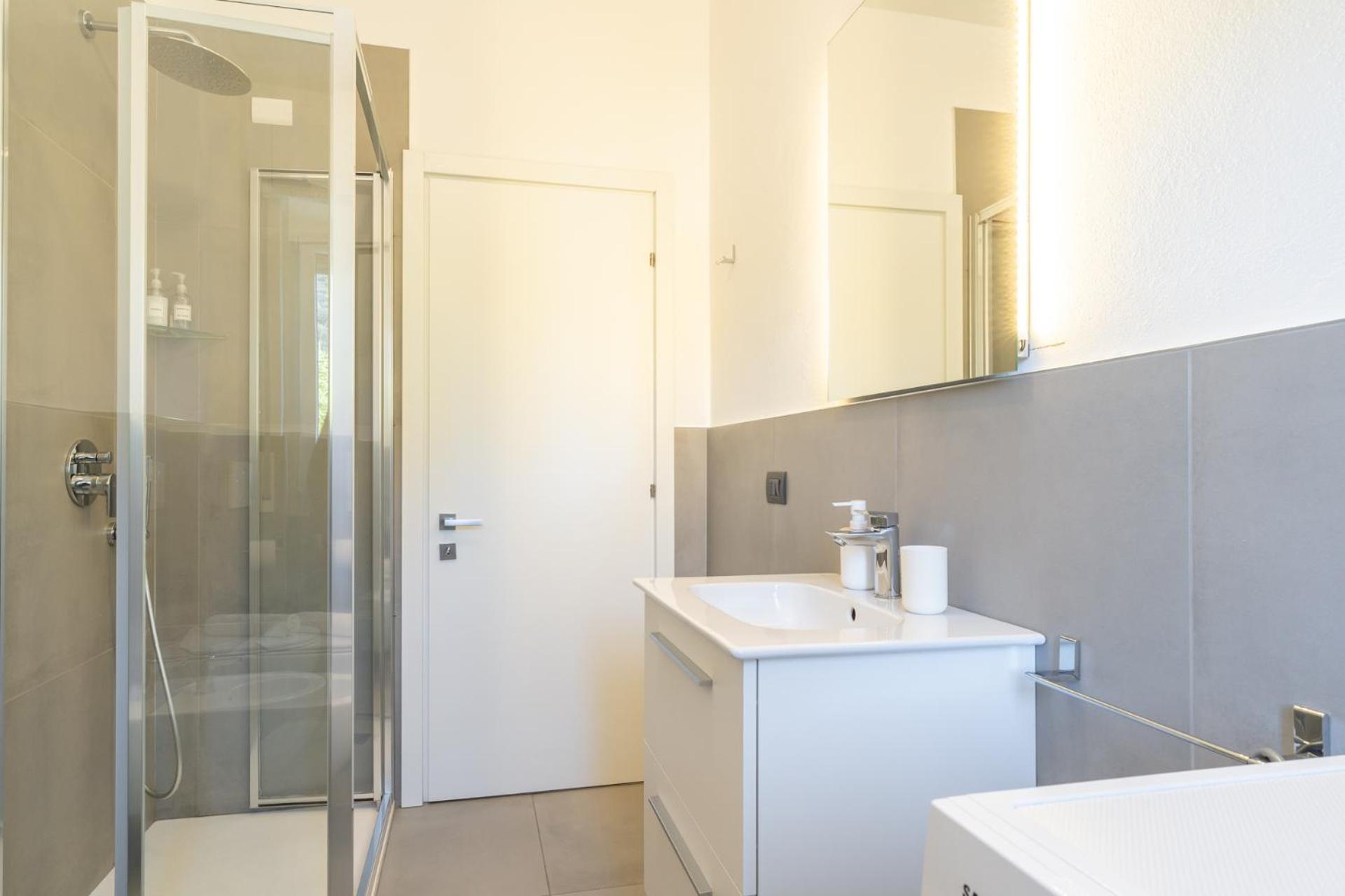 Lecco Lakefront Retreat Ngoại thất bức ảnh